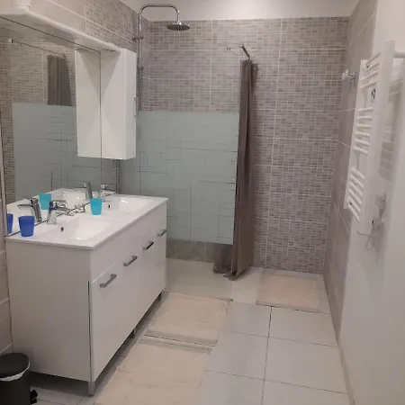 A Kwaba Ad Apartment Brens  Exterior photo